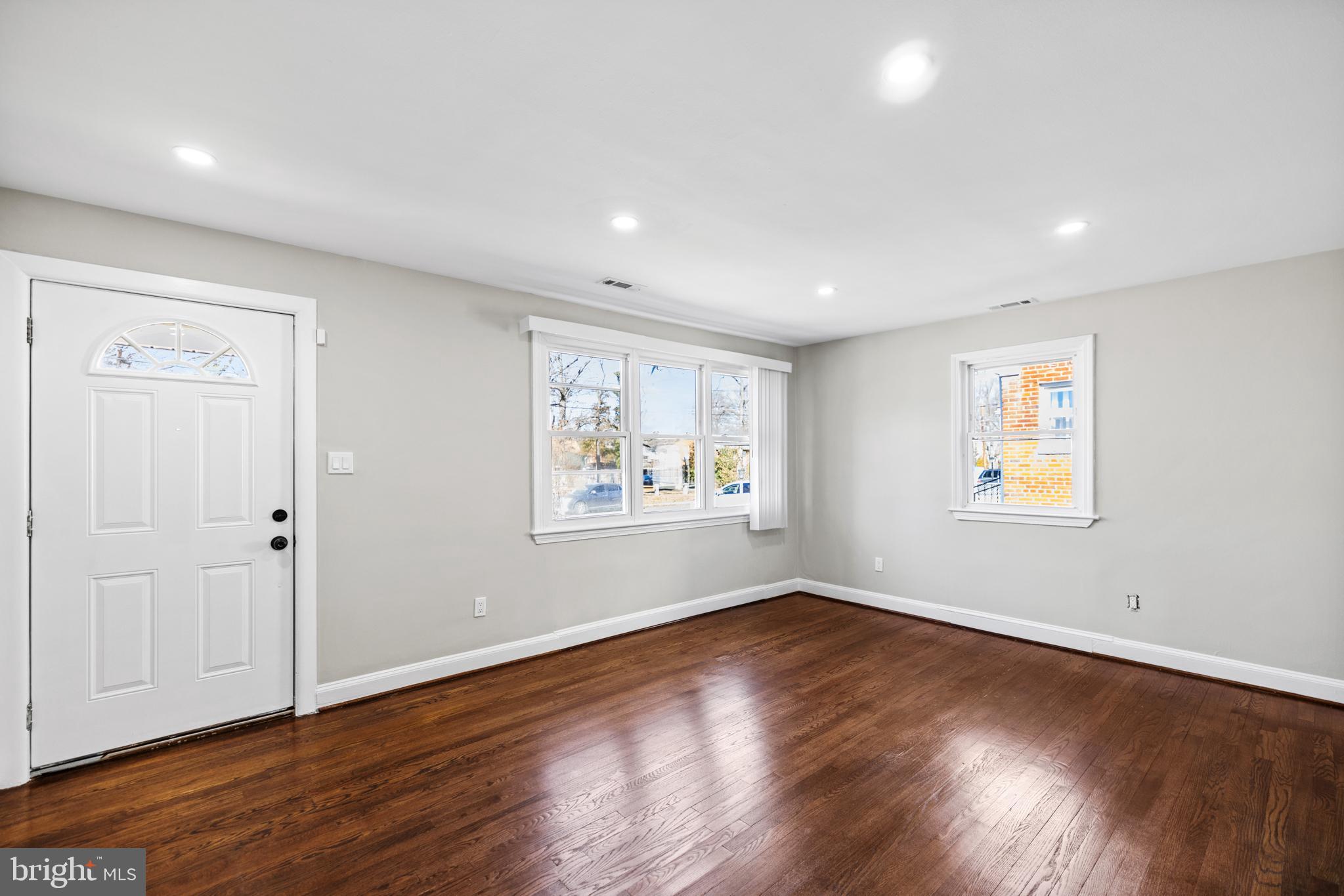 OLE LONGFIELD - Residential