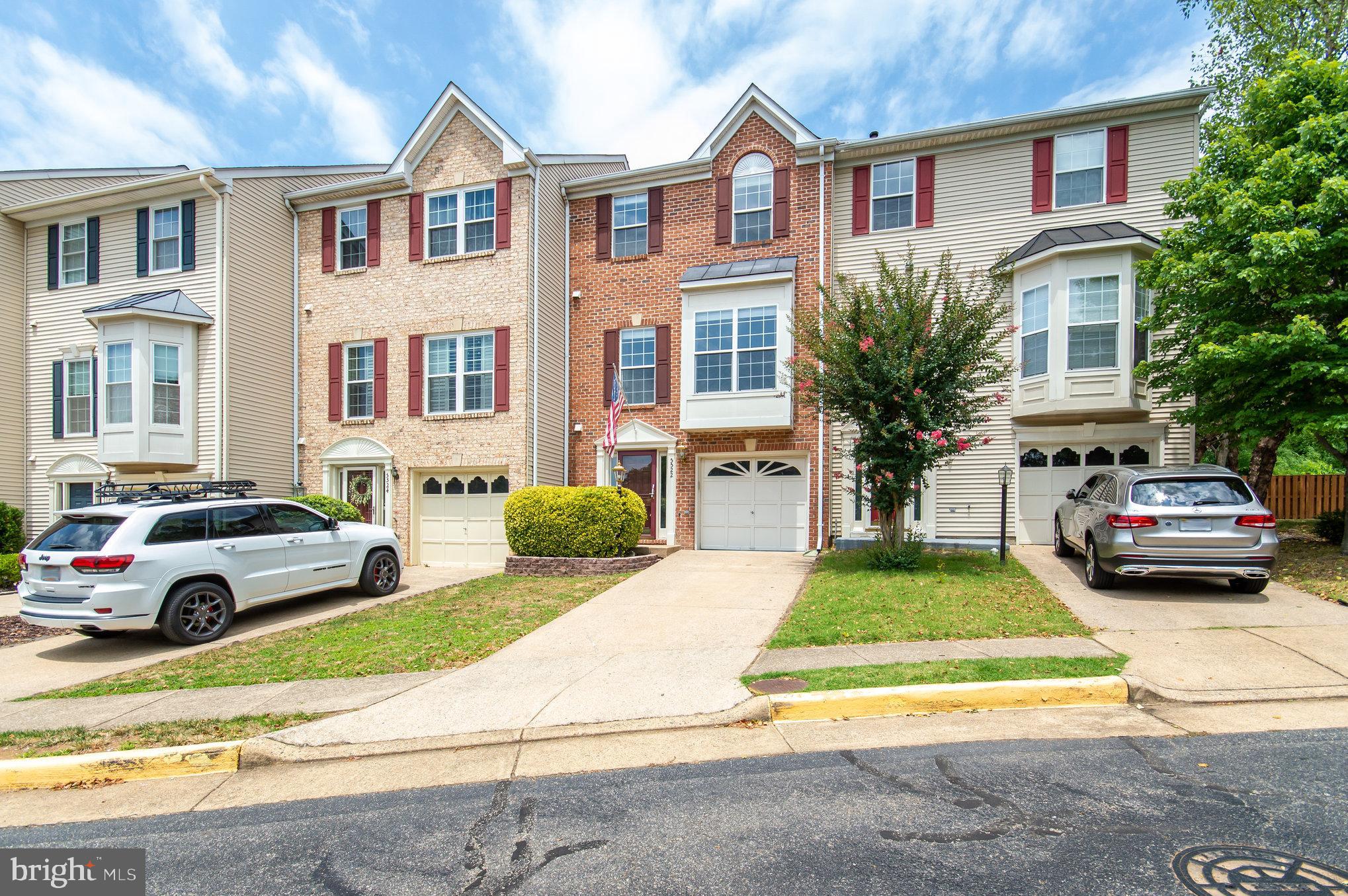 KINGSTOWNE - Residential Lease