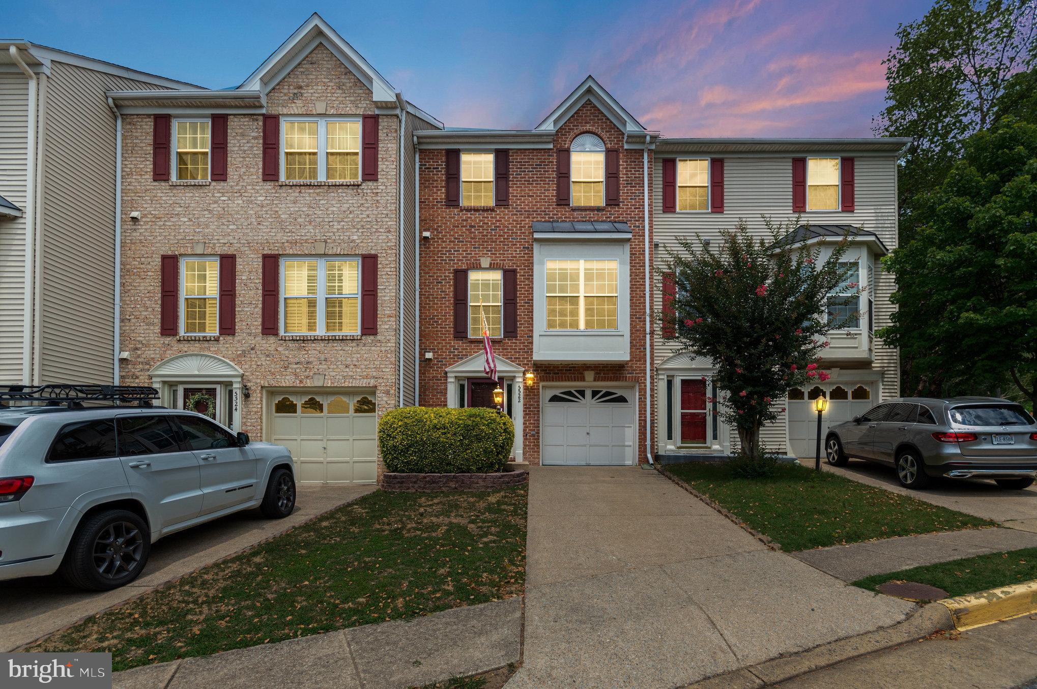 KINGSTOWNE - Residential Lease