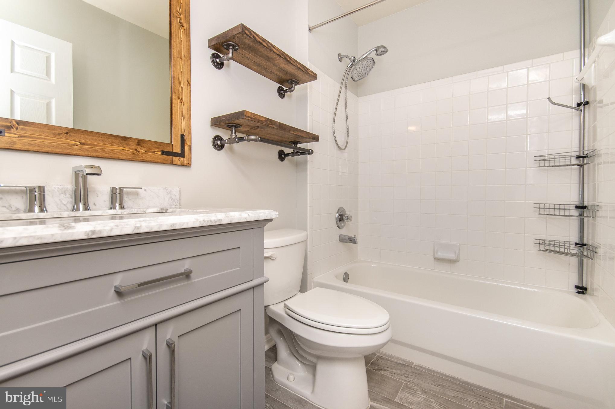 KINGSTOWNE - Residential Lease