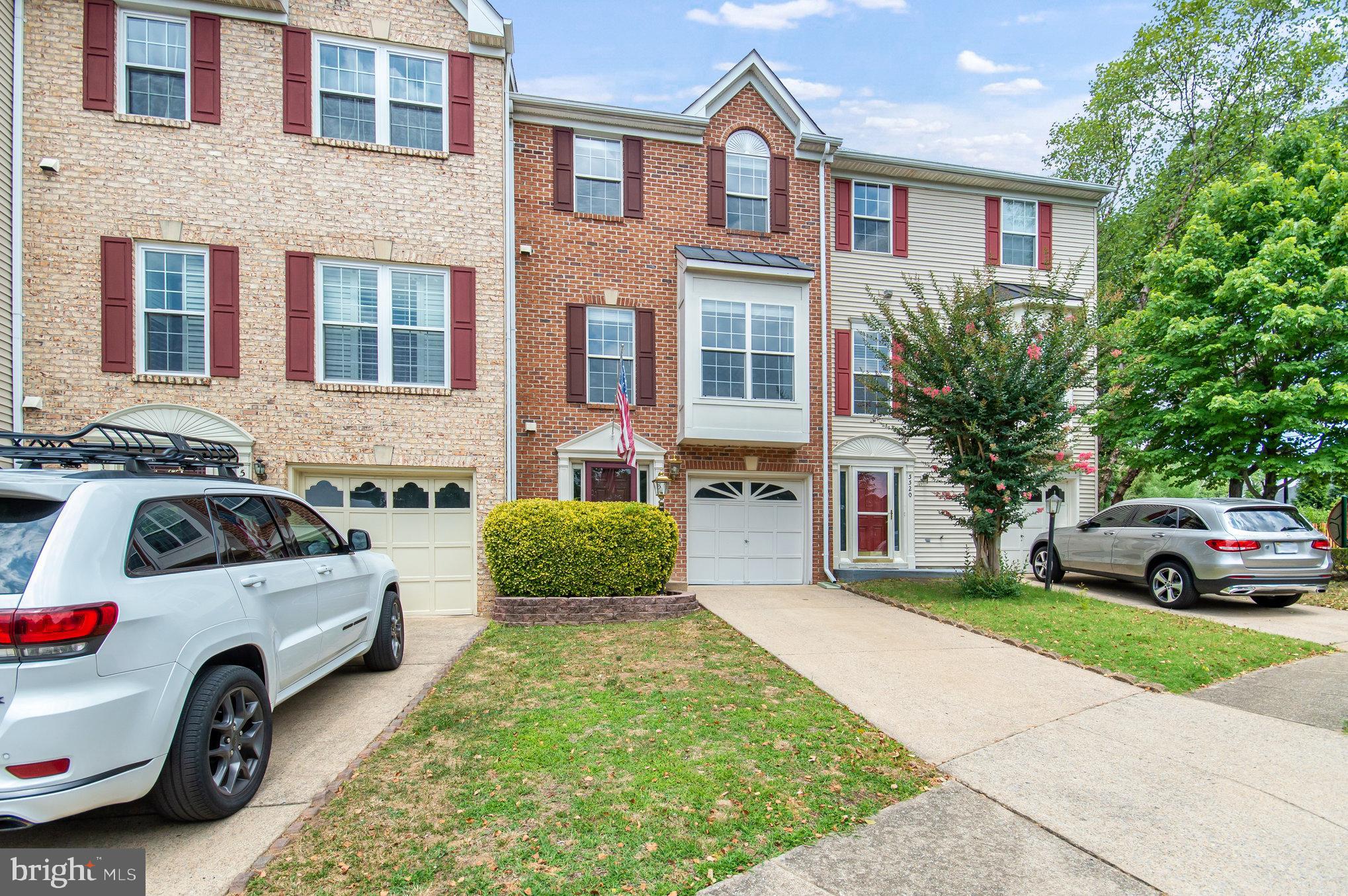 KINGSTOWNE - Residential Lease