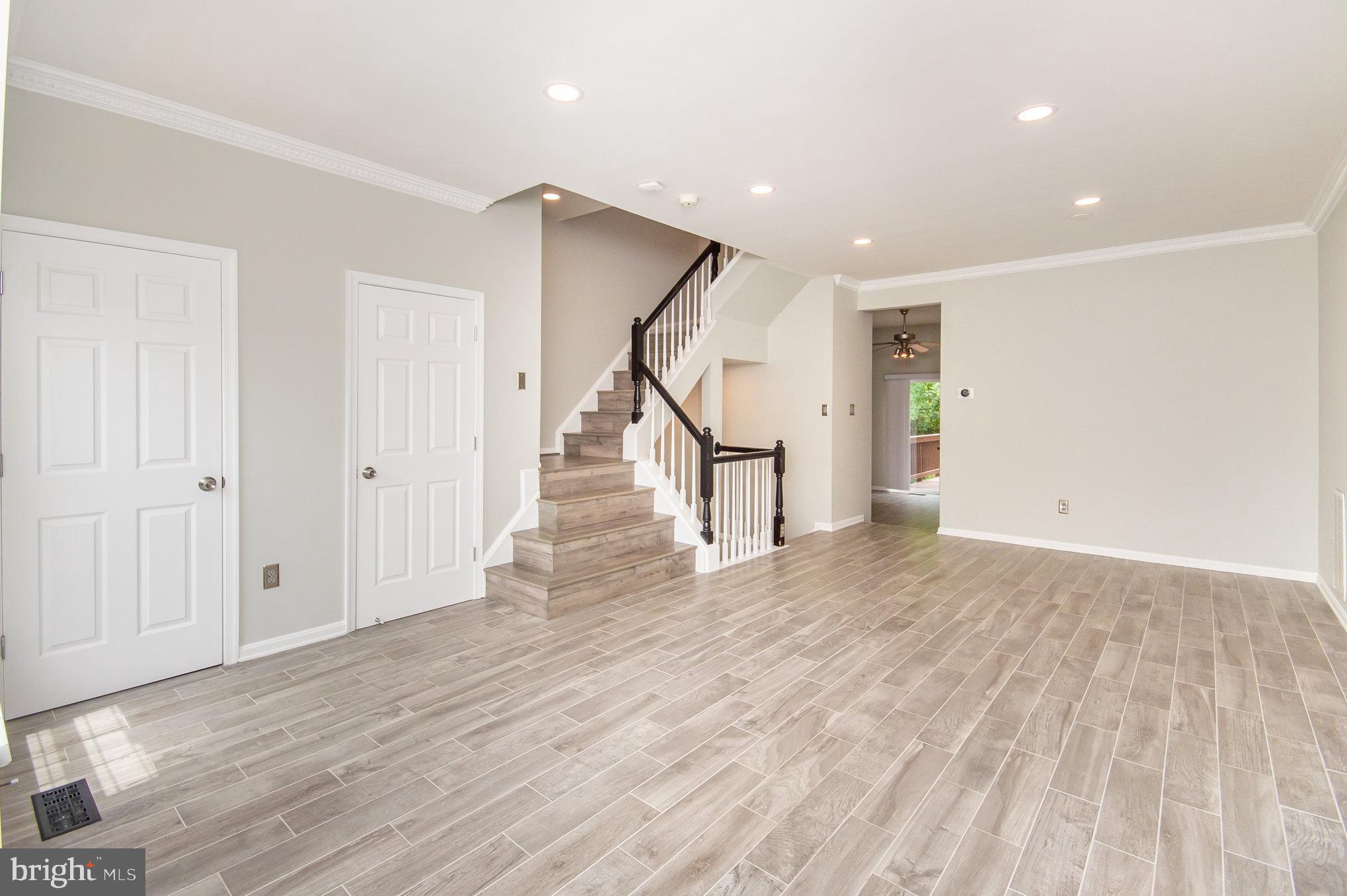 KINGSTOWNE - Residential Lease