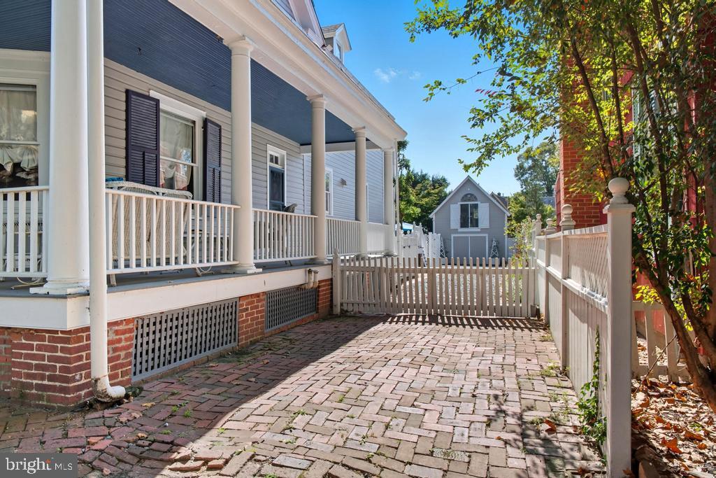 119 HIGH STREET