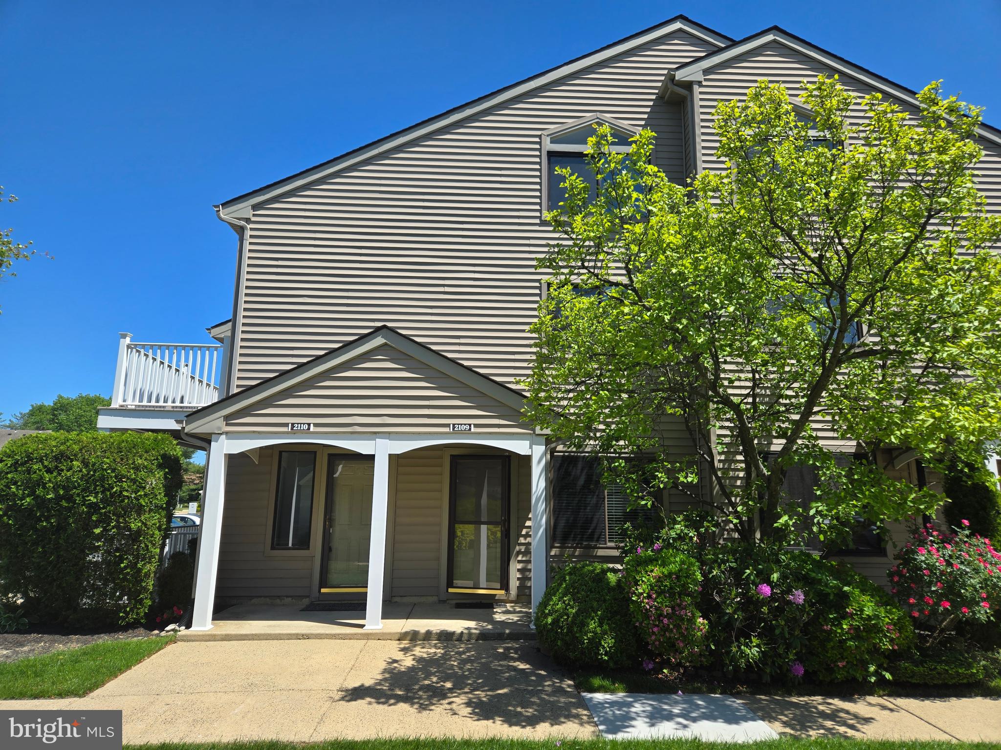 VICTORIANA - Residential Lease