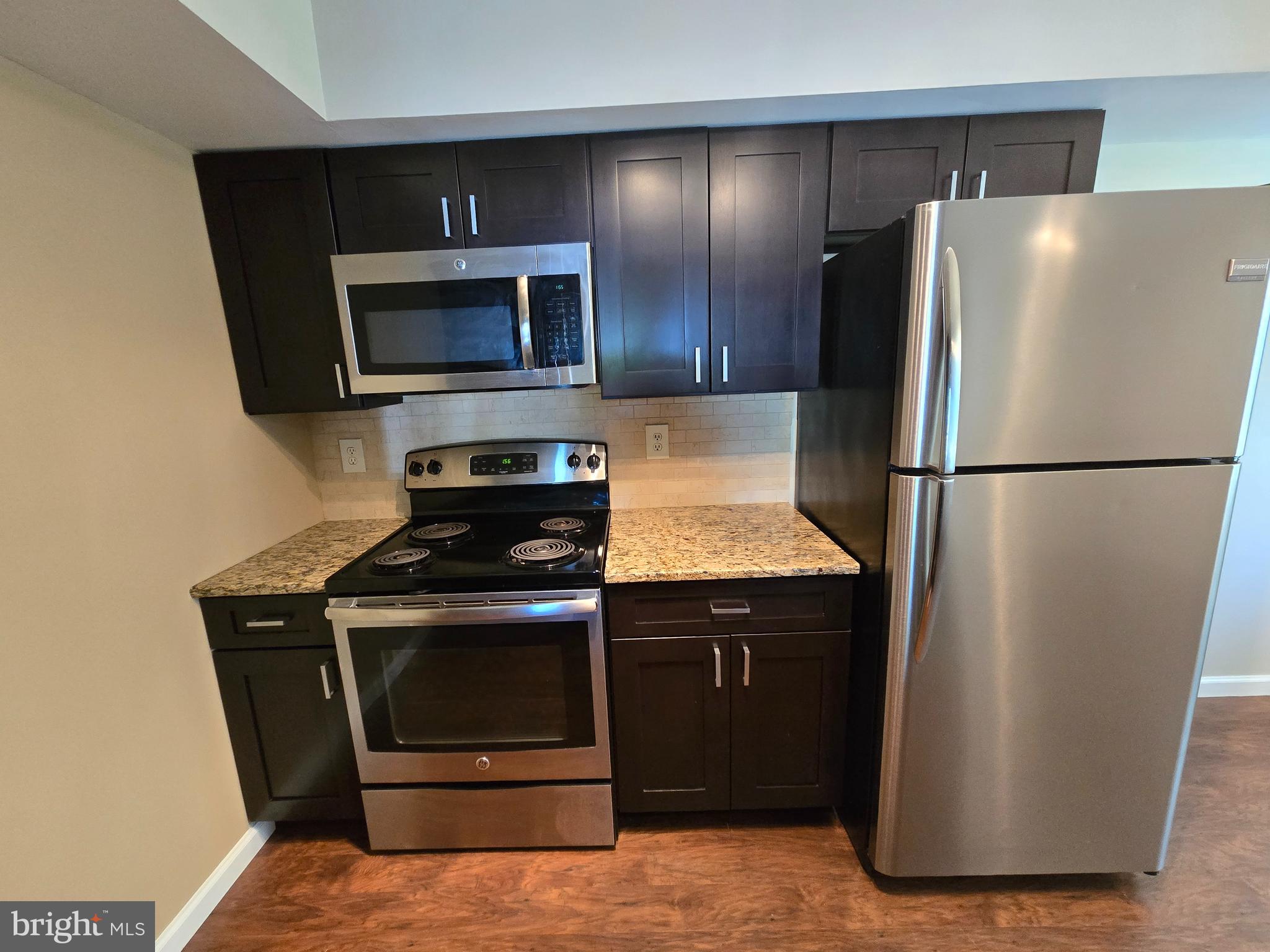 VICTORIANA - Residential Lease