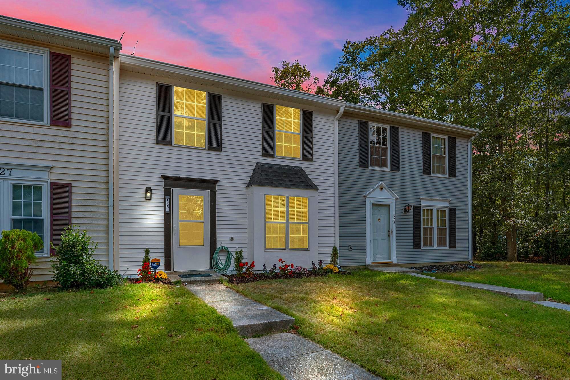 WHITE OAK VILLAGE SUB - Residential