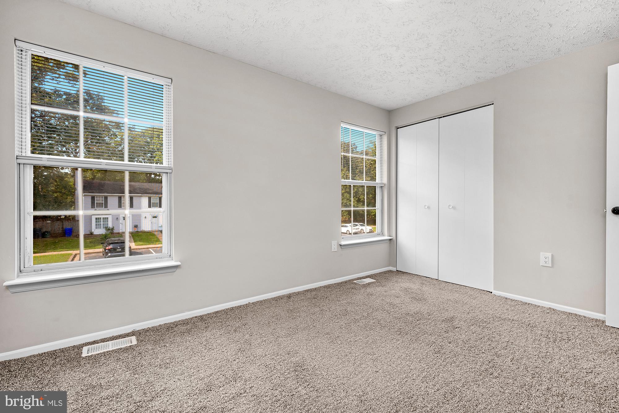 WHITE OAK VILLAGE SUB - Residential