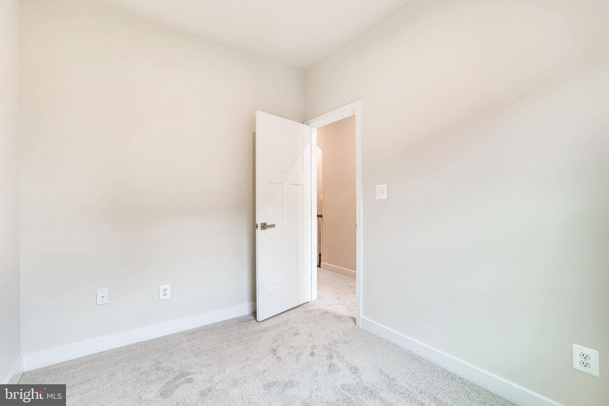 FOSTER'S GLEN - Residential Lease