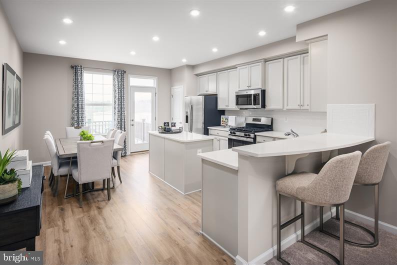 FOSTER'S GLEN - Residential Lease