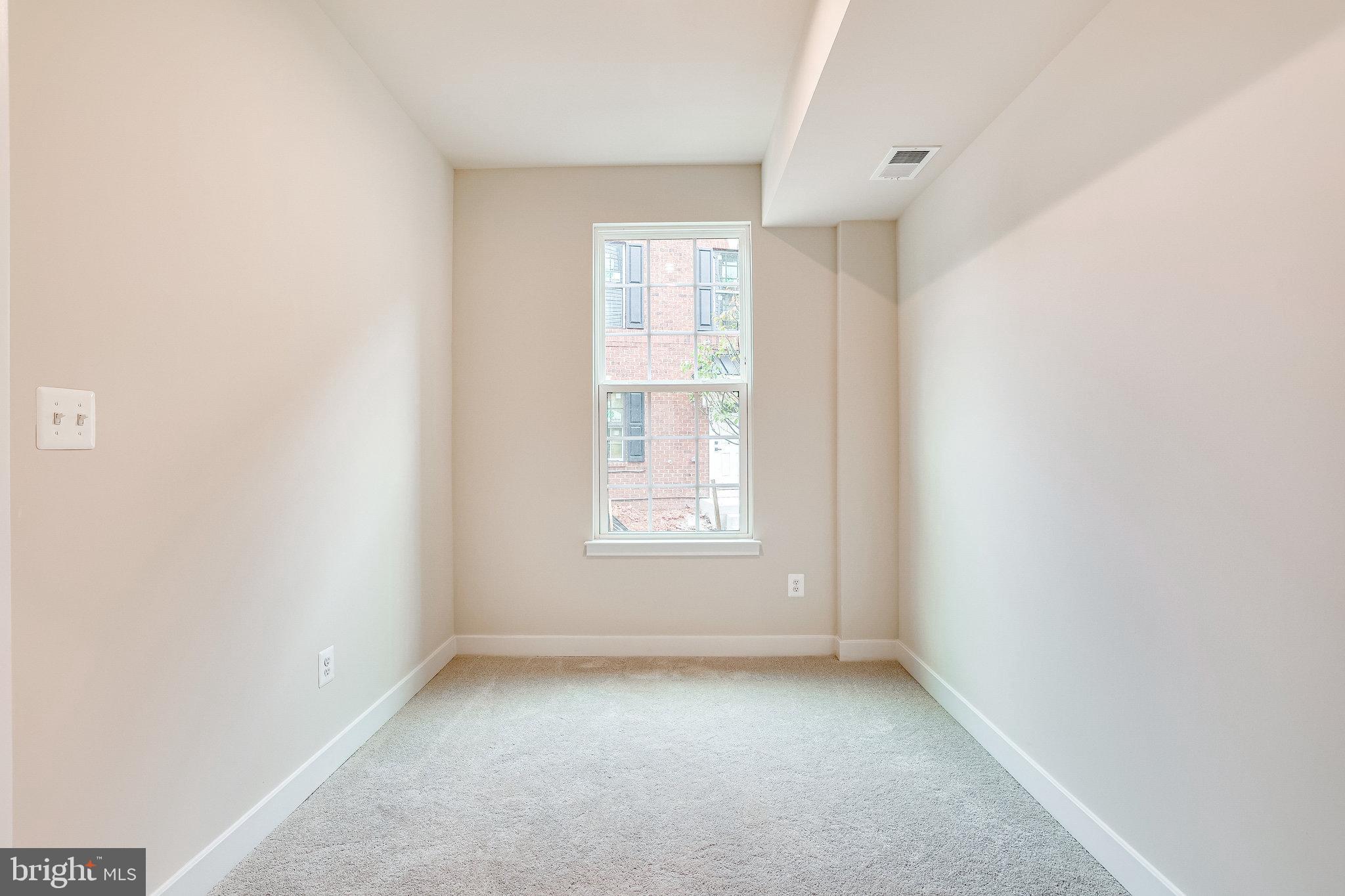 FOSTER'S GLEN - Residential Lease