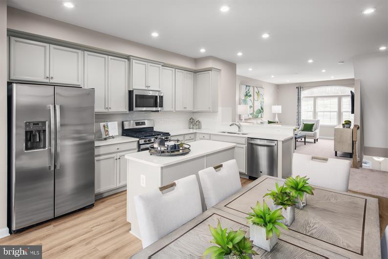 FOSTER'S GLEN - Residential Lease