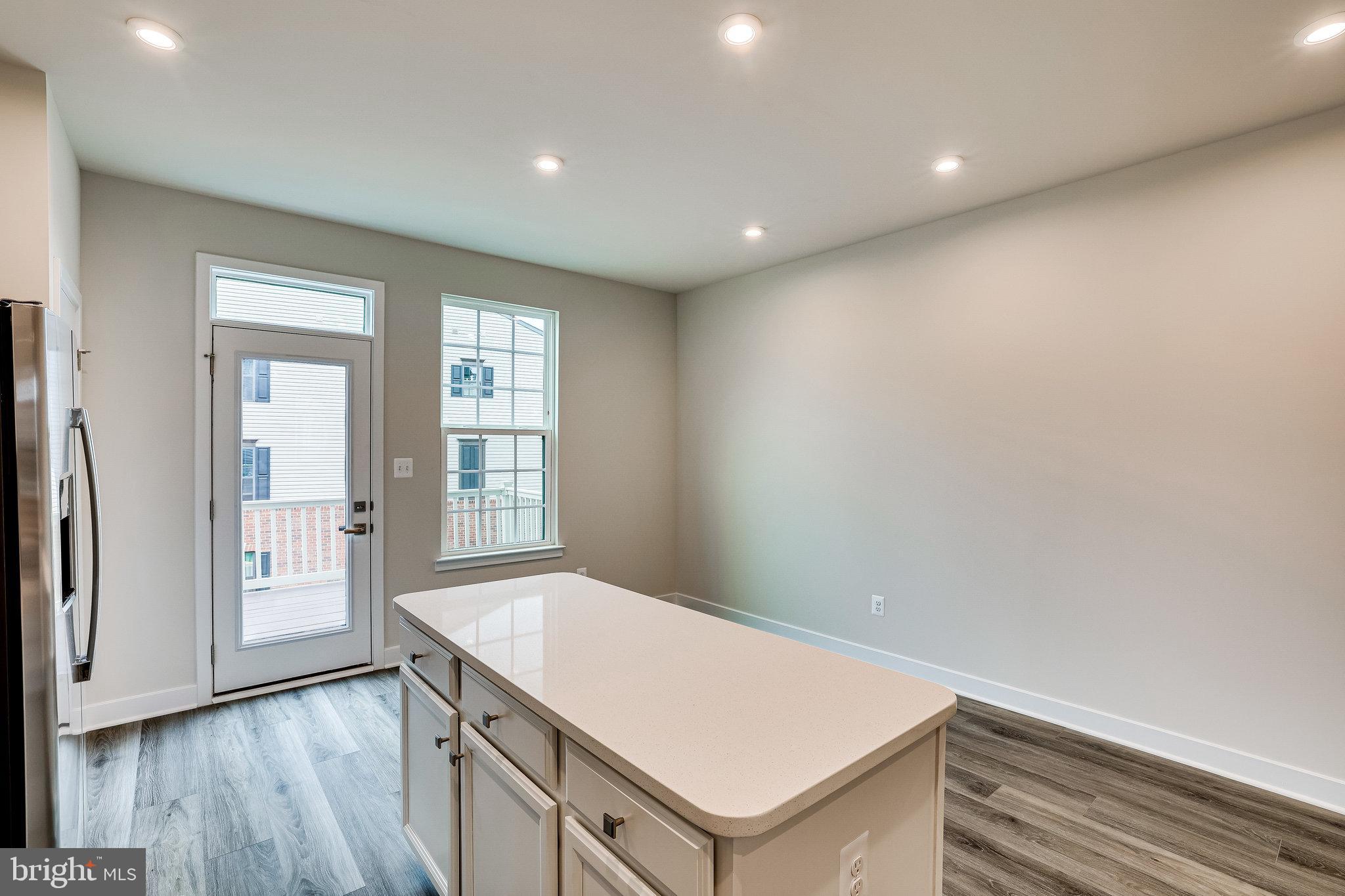 FOSTER'S GLEN - Residential Lease