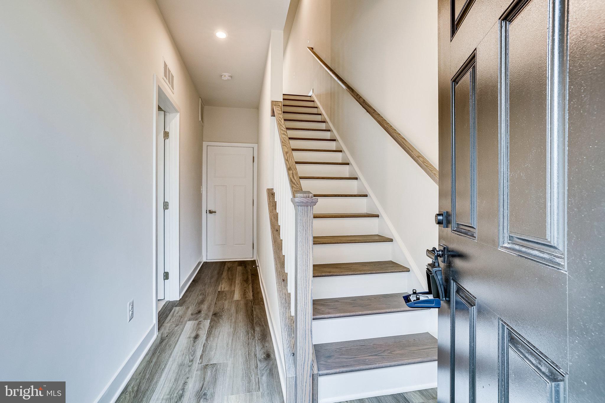 FOSTER'S GLEN - Residential Lease