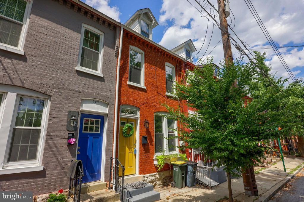 Photo of 30512 E Frederick Street, Lancaster, PA 17602 (MLS # PALA2054074)