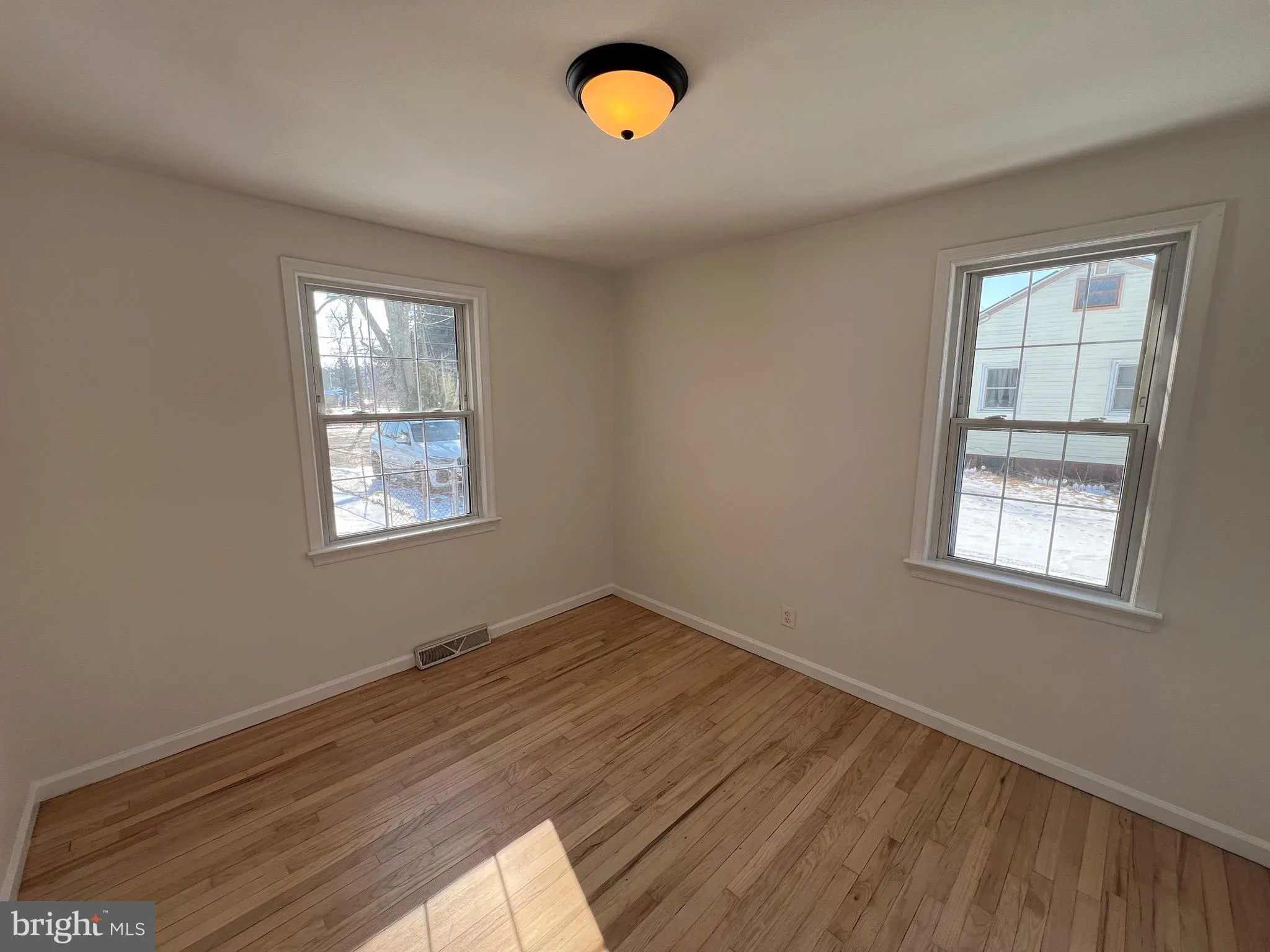 Vineland, New Jersey 08360, United States, 3 Bedrooms Bedrooms, ,1 BathroomBathrooms,Residential,Active,30396