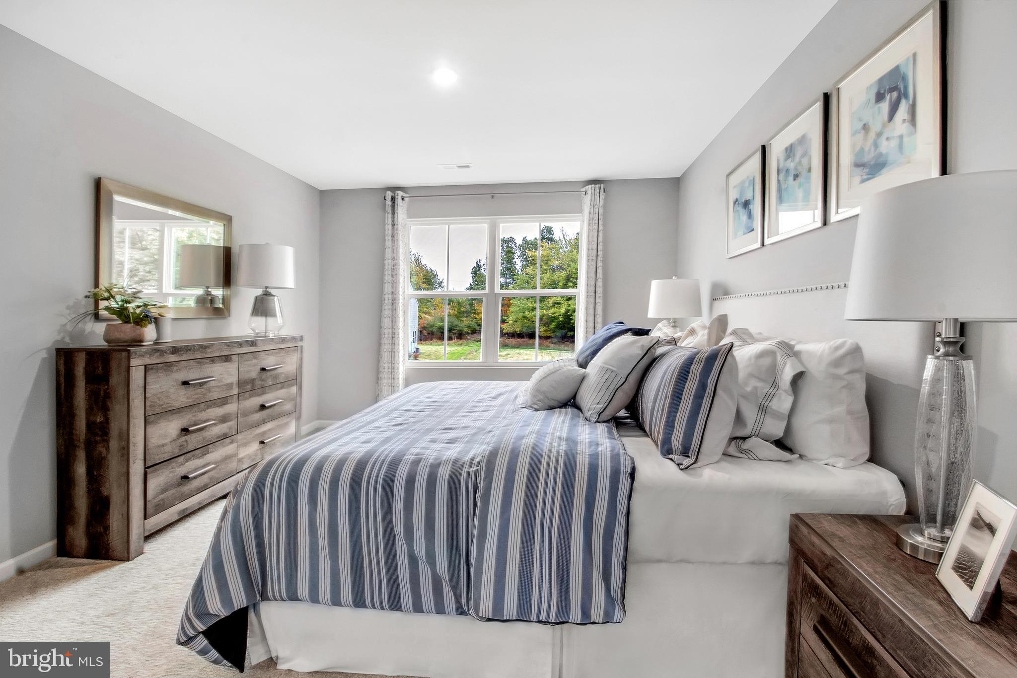 CARDINAL POINTE - Residential