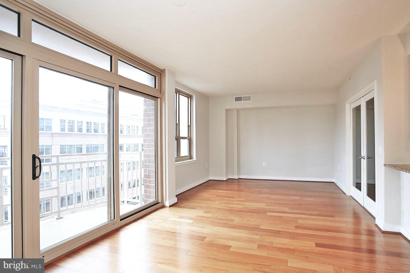 888 N QUINCY STREET 910