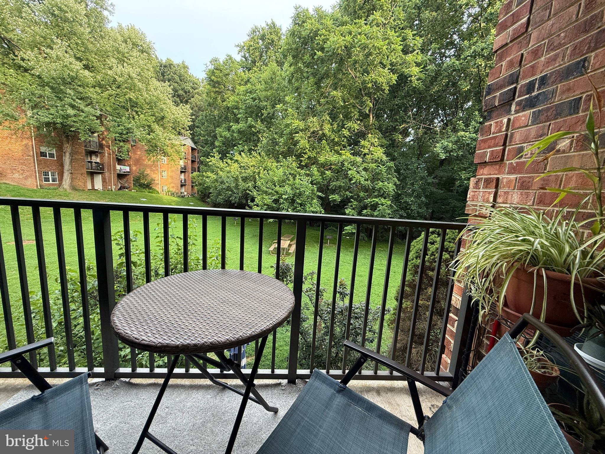 878 COLLEGE PARKWAY 103