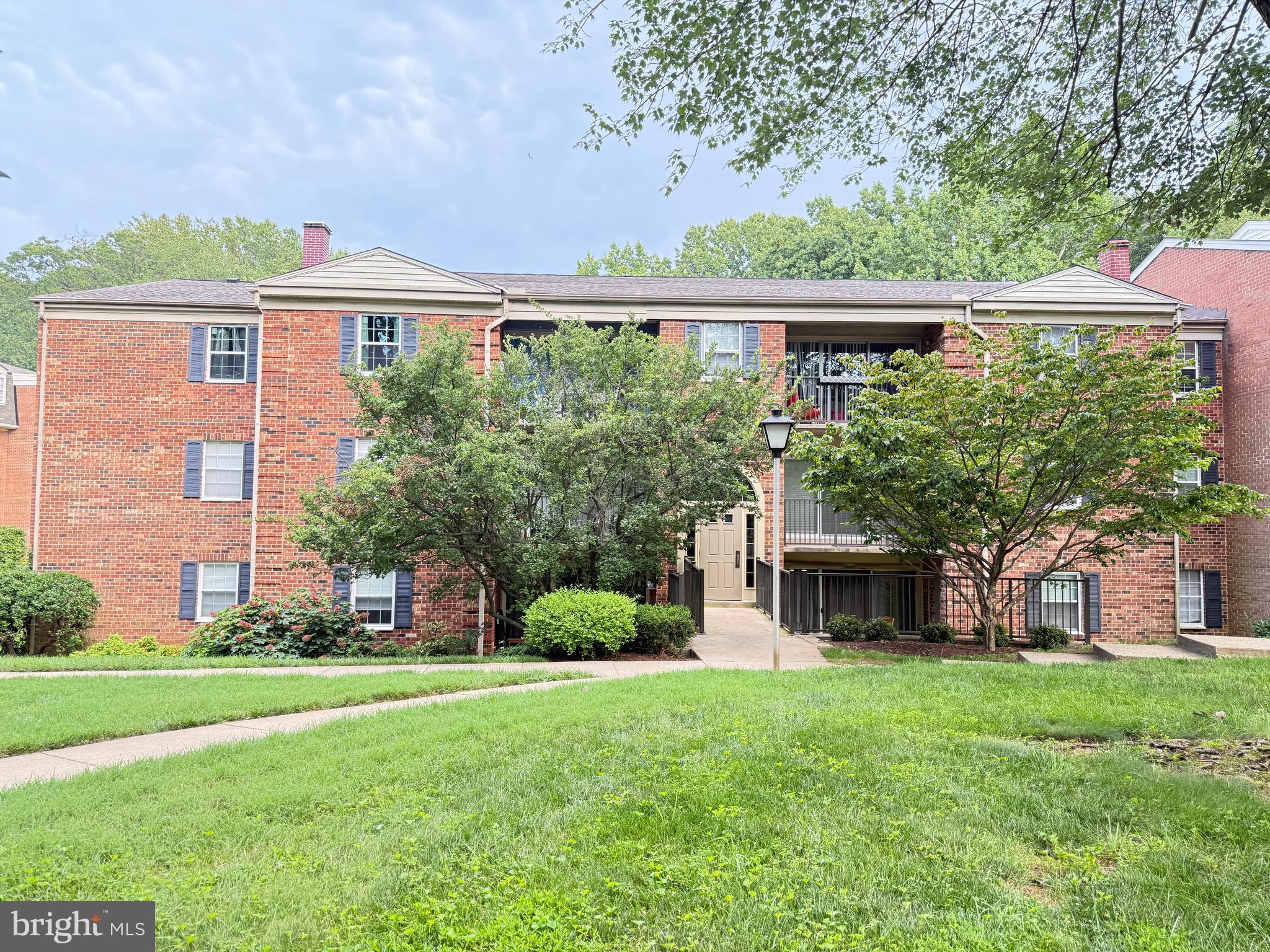 878 COLLEGE PARKWAY 103