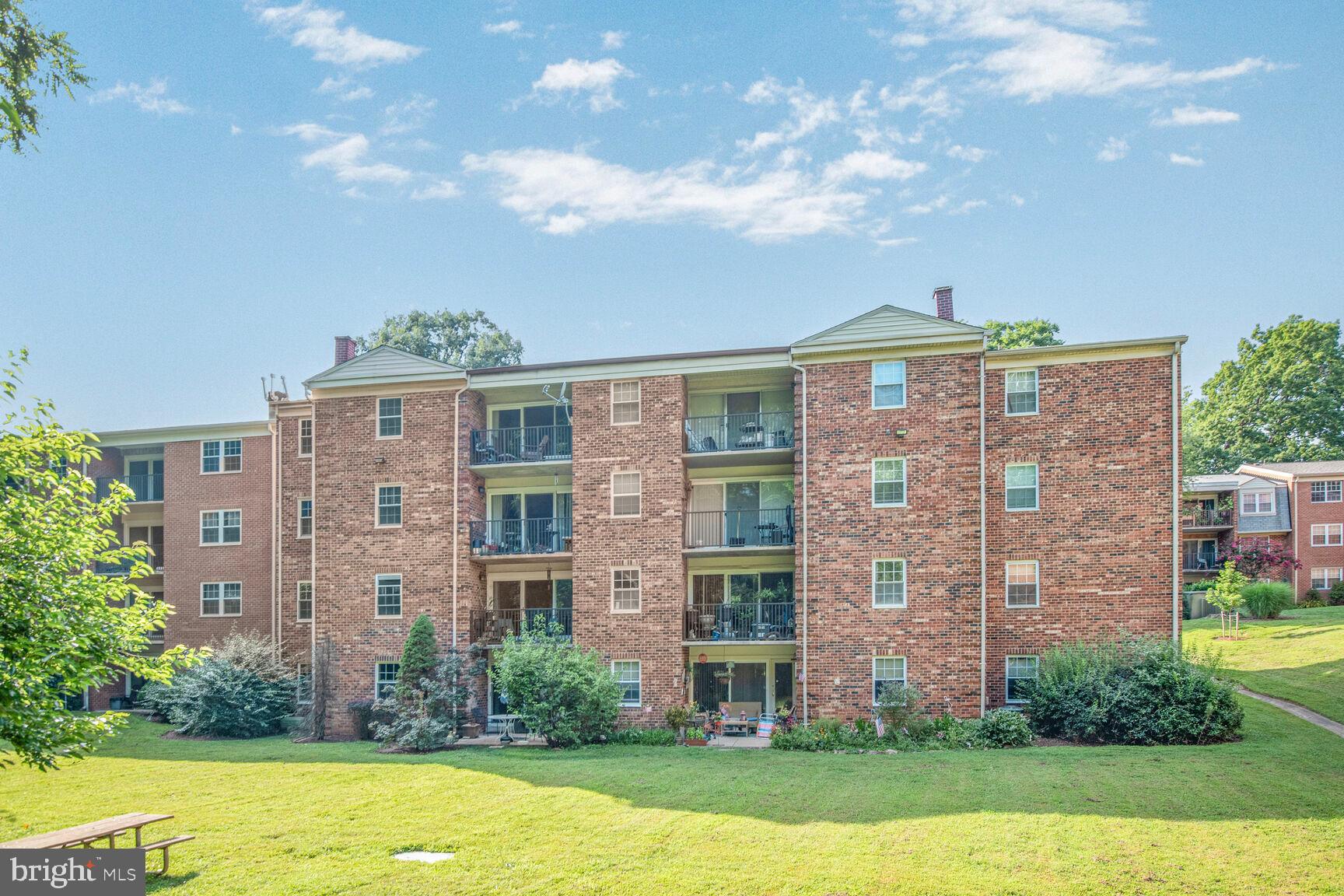 878 COLLEGE PARKWAY 103
