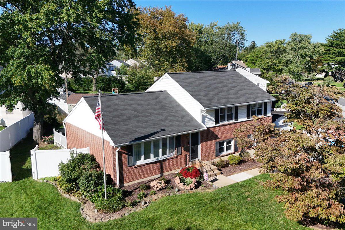 1803 GRAVERS LANE