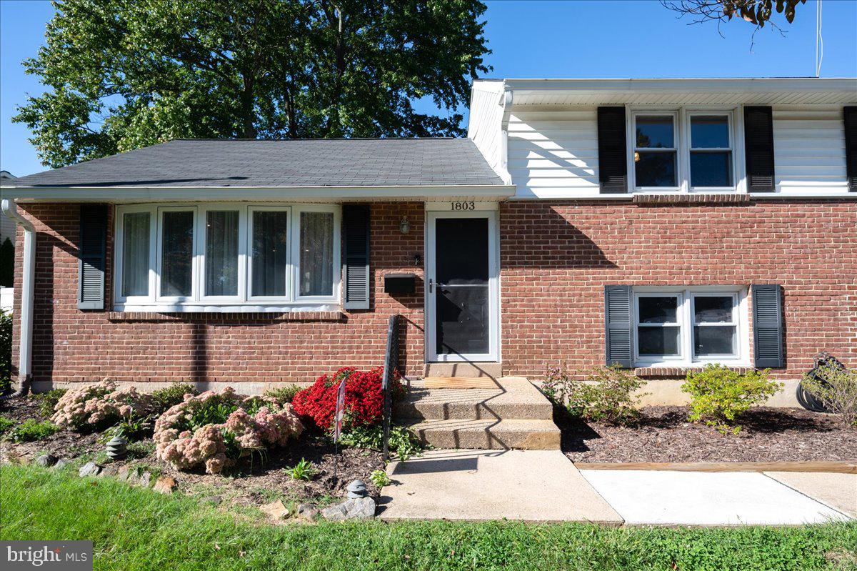 1803 GRAVERS LANE