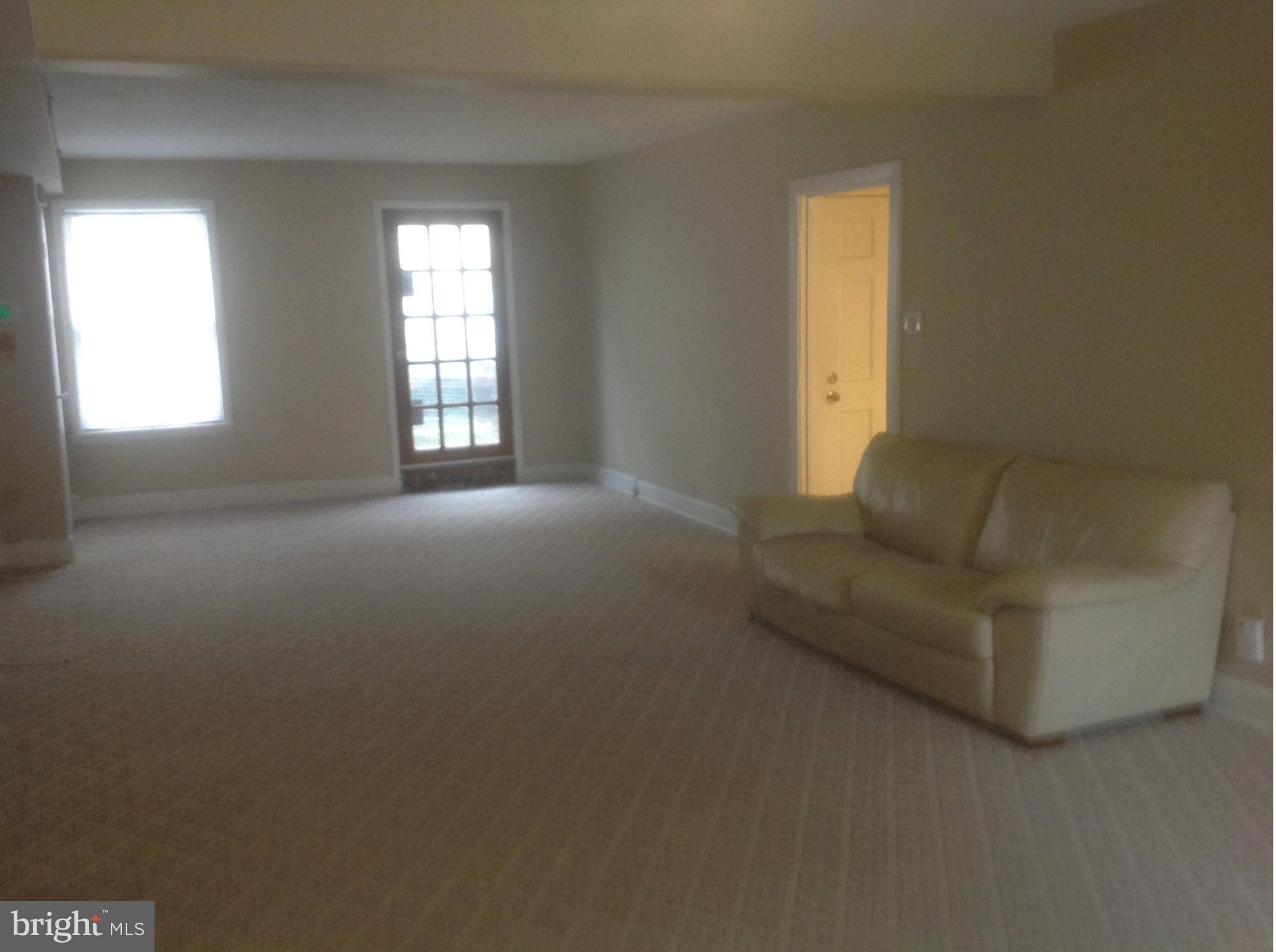 MOUNT VERNON PLACE HISTORIC DISTRICT - Residential Lease