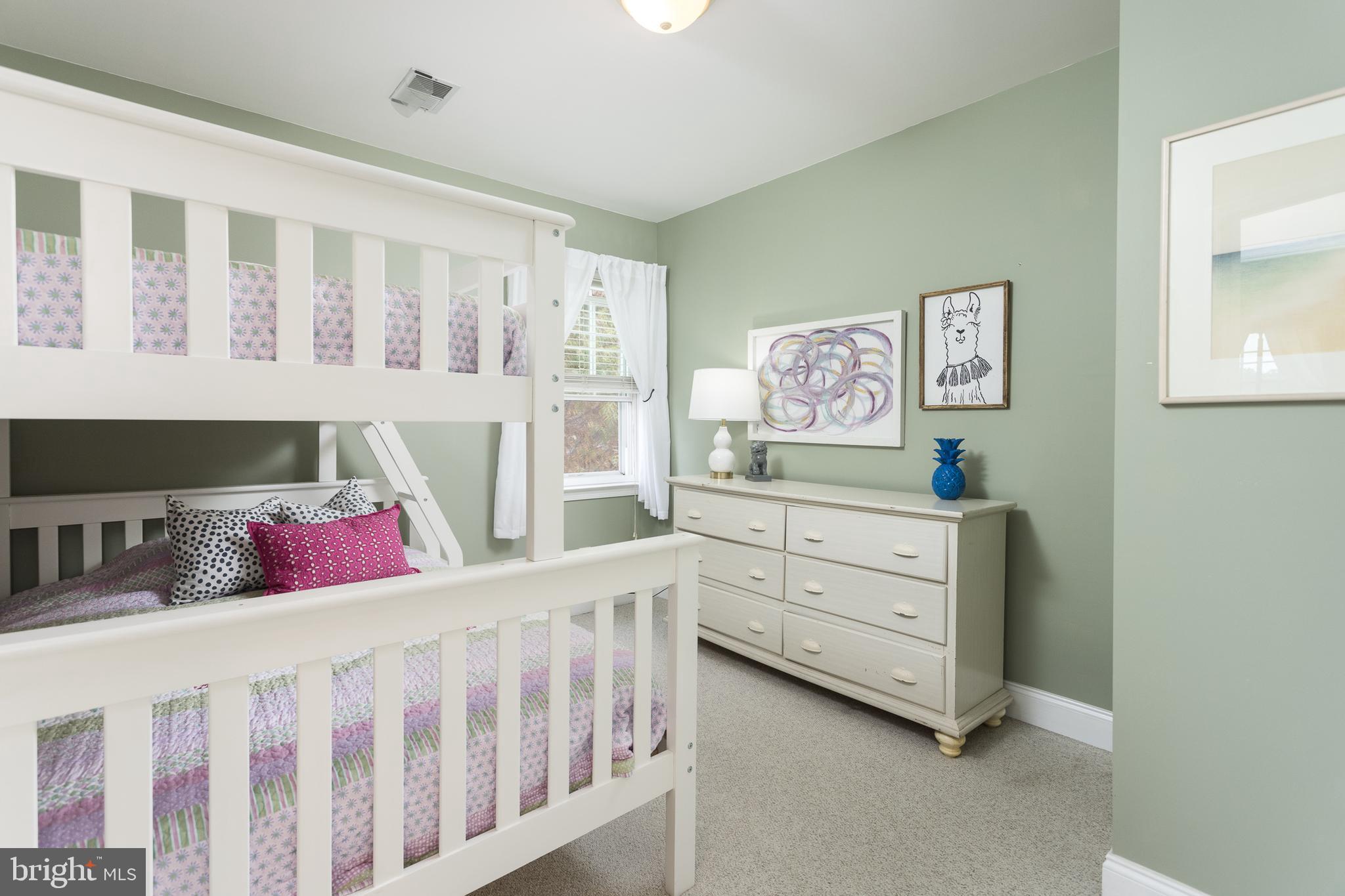 BIRD RIVER GROVE - Residential