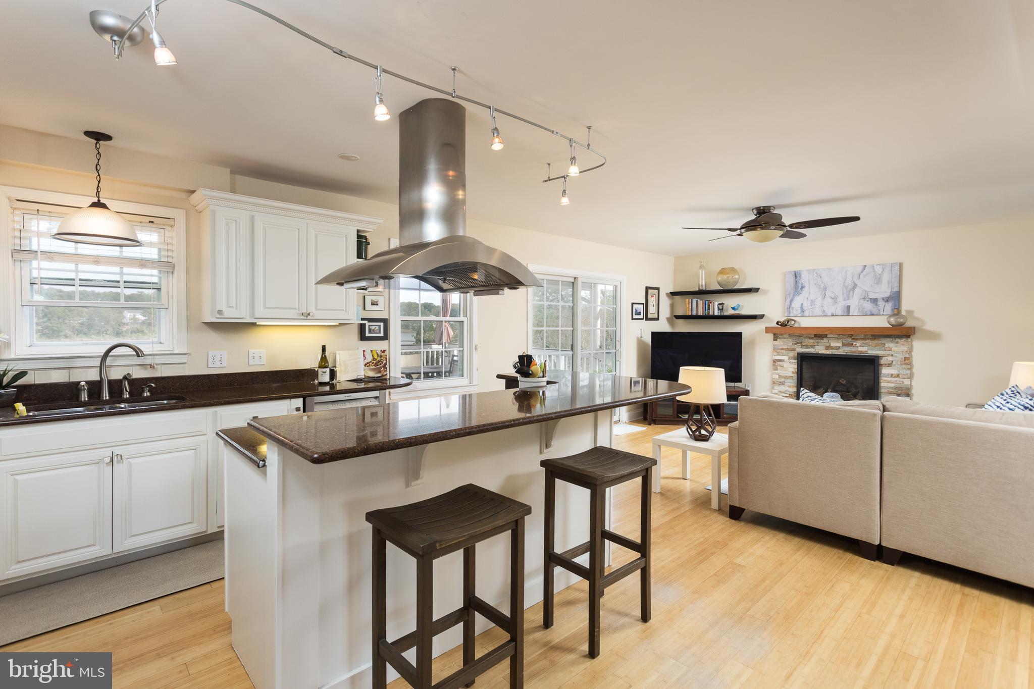 BIRD RIVER GROVE - Residential