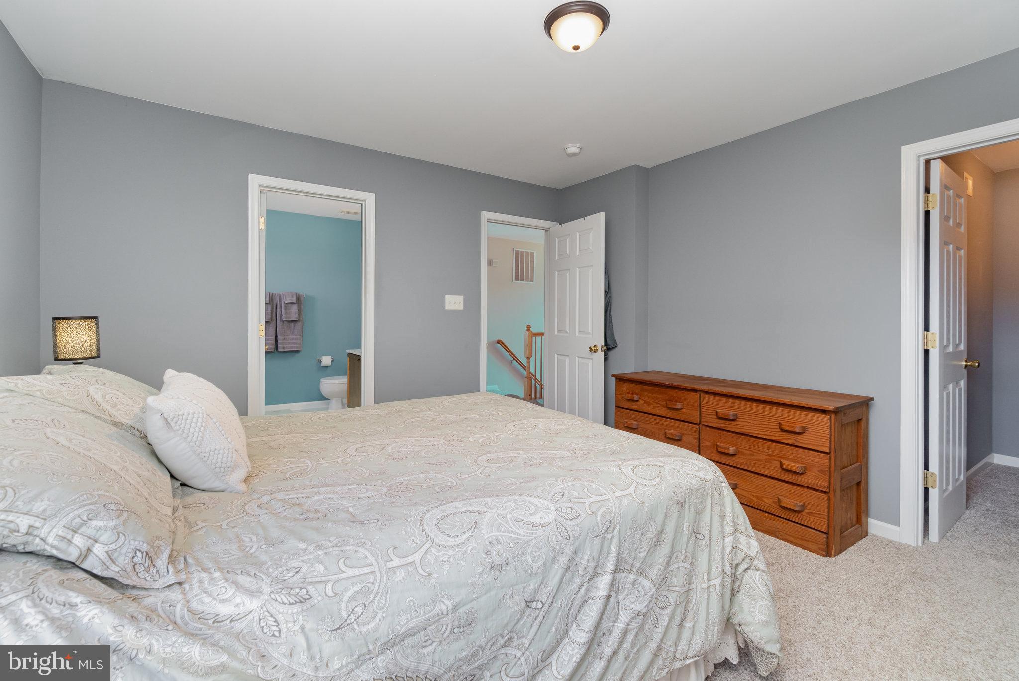 WHITE CHURCH MEADOWS - Residential