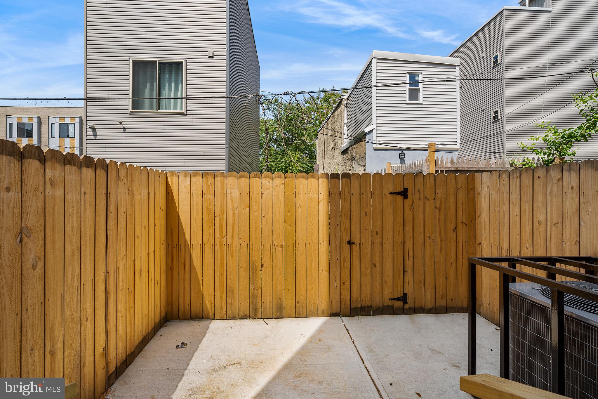 OLDE KENSINGTON - Residential Lease