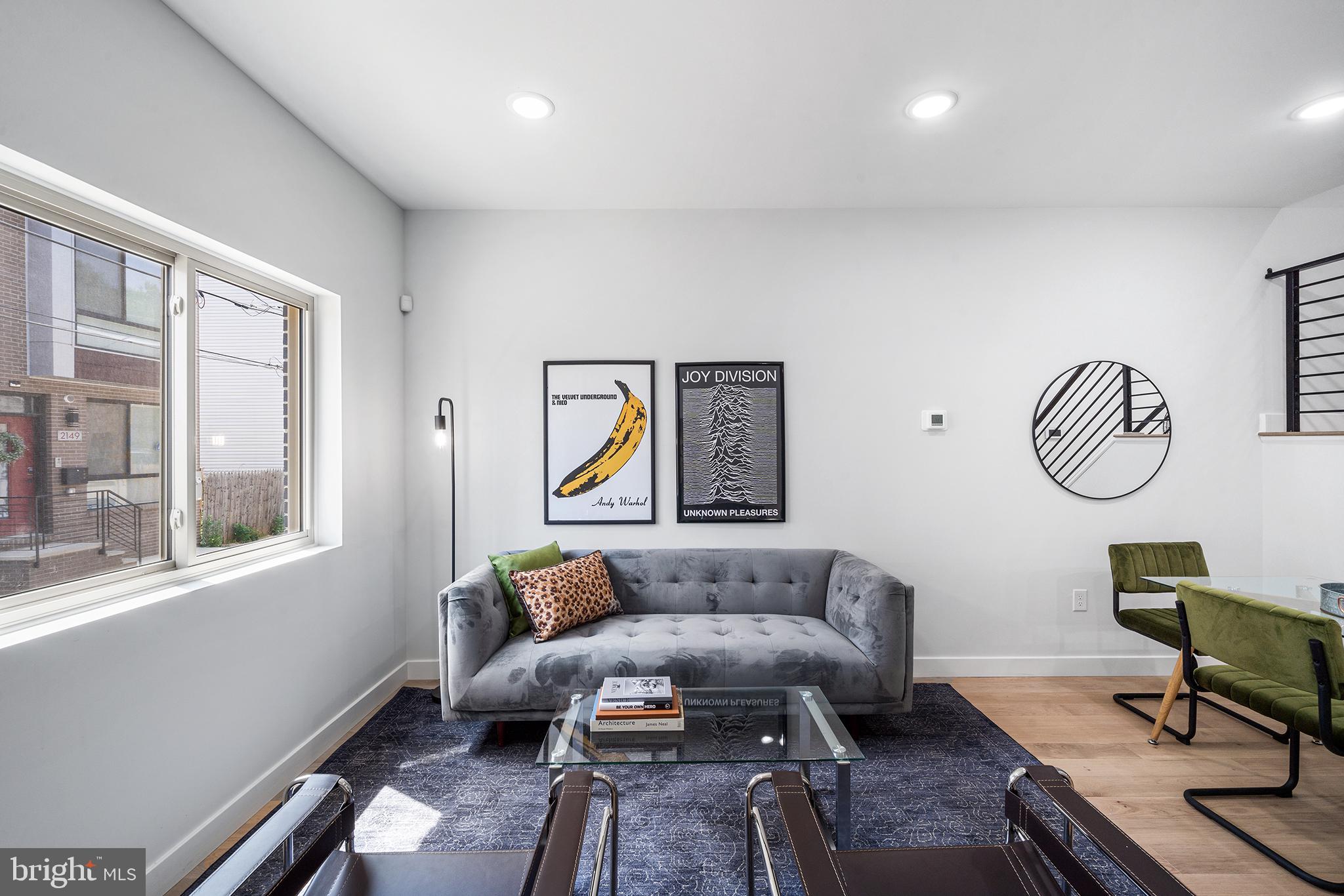 OLDE KENSINGTON - Residential Lease