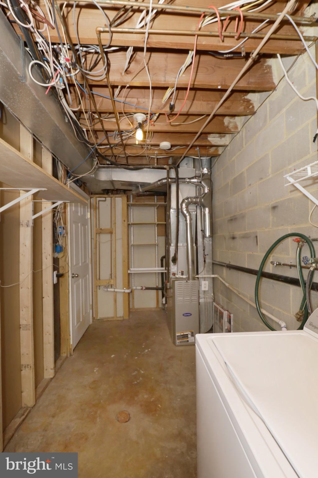 LONDON TOWNE - Residential