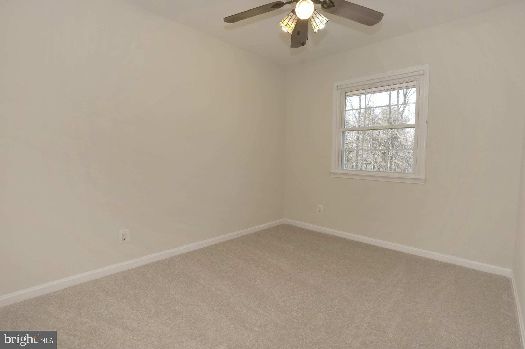 LONDON TOWNE - Residential