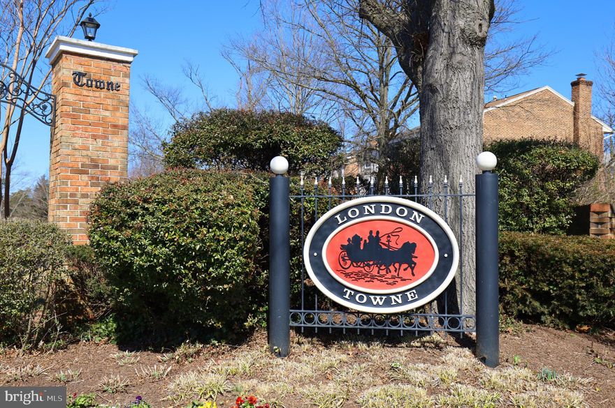 BEAUTIFULLY MAINTAINED AND UPDATED HOME!*JUST PAINTED THROUGHOUT*NEW CARPETING*CORIAN COUNTERTOPS AND STAINLESS STEEL  NEW/NEWER APPLIANCES IN KIT*RECESSED LIGHTING THROUGHOUT*3-4 BEDROOMS & 3.5 BATHS!!!*LARGE DECK OVERLOOKING BEAUTIFULLY LANDSCAPED YARD IN BACK AND FRESH LANDSCAPING AND HARDSCAPING  IN FRONT* HUGED STORAGE AREA UNDER DECK AND LARGE STORAGE SHED IN REAR YARD*NEWER ROOF, WINDOWS AND HWH* MOVE IN READY!!!