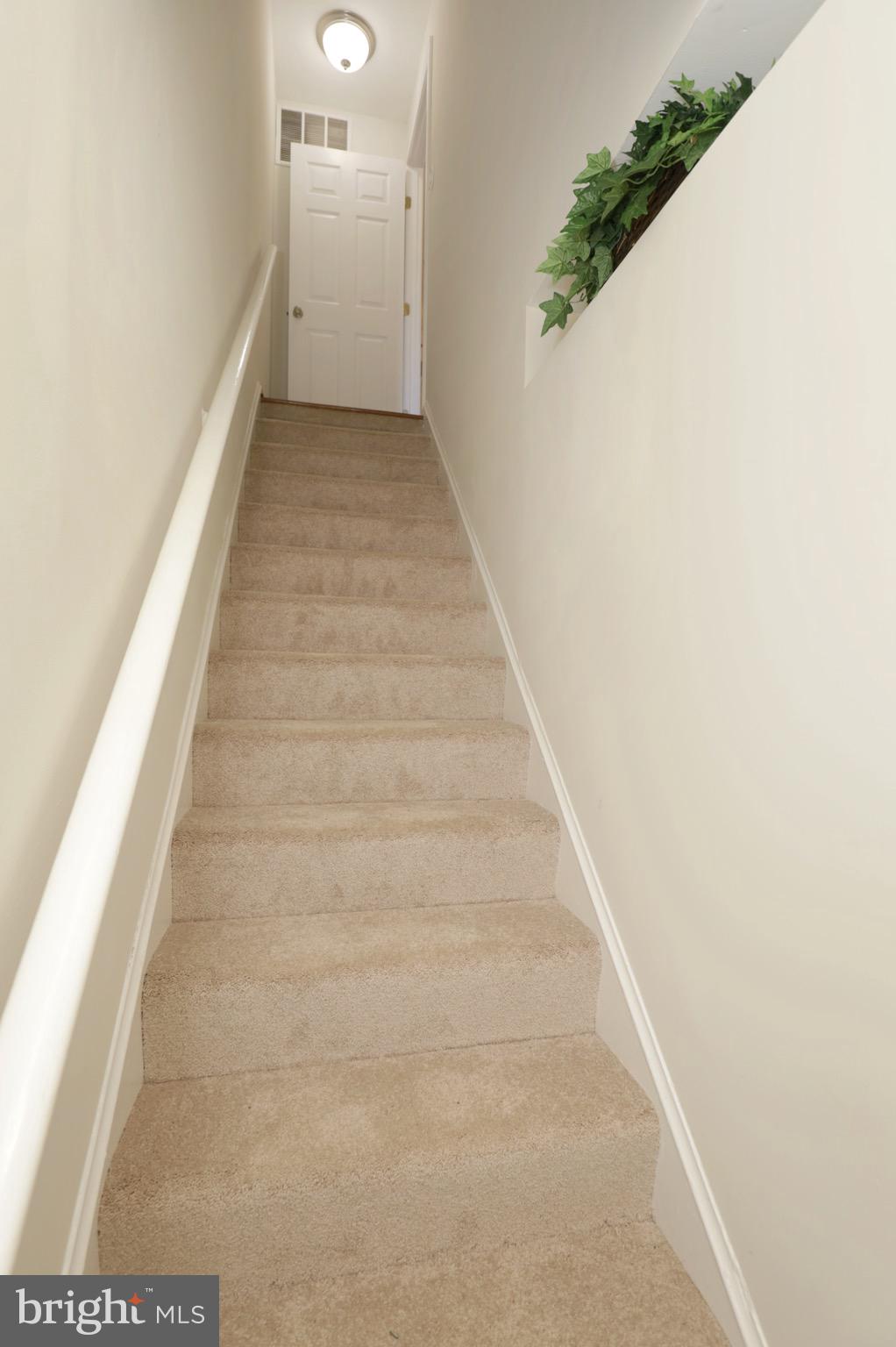 LONDON TOWNE - Residential