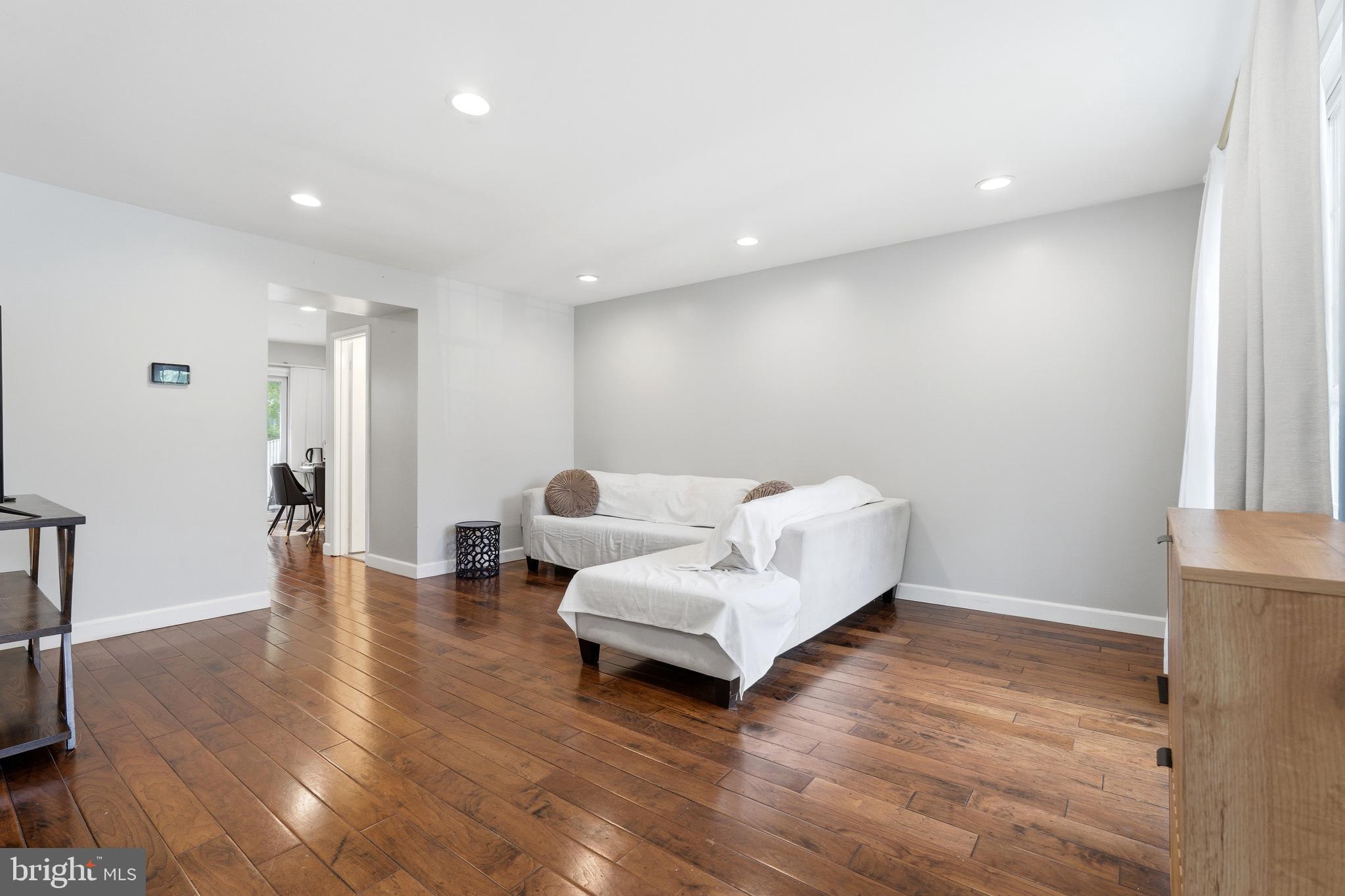 22 HABERSHAM COURT