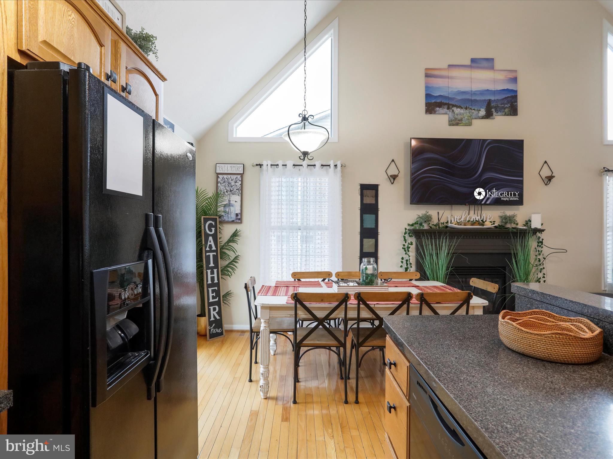 FOREST KNOLLS - Residential