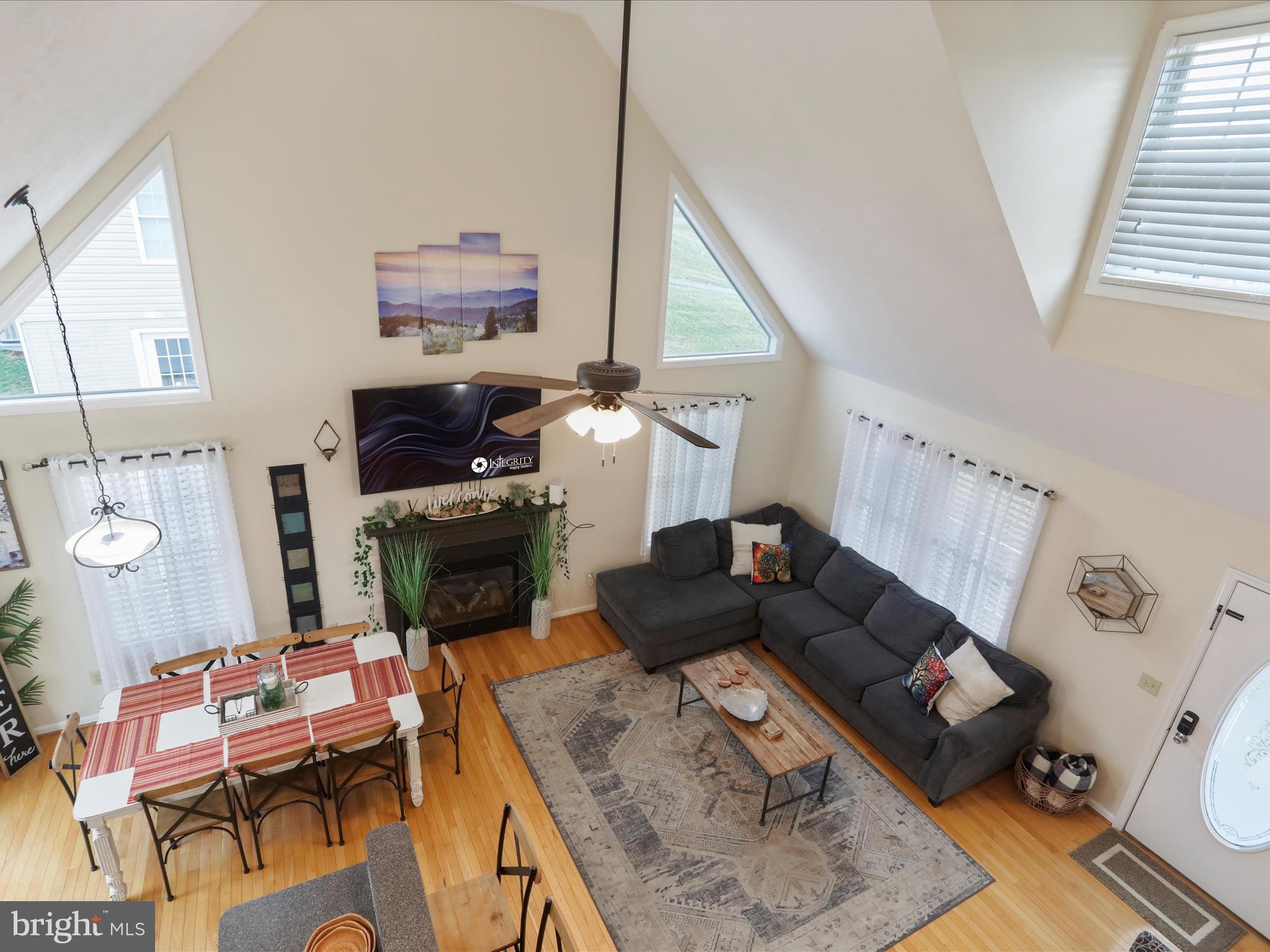 FOREST KNOLLS - Residential