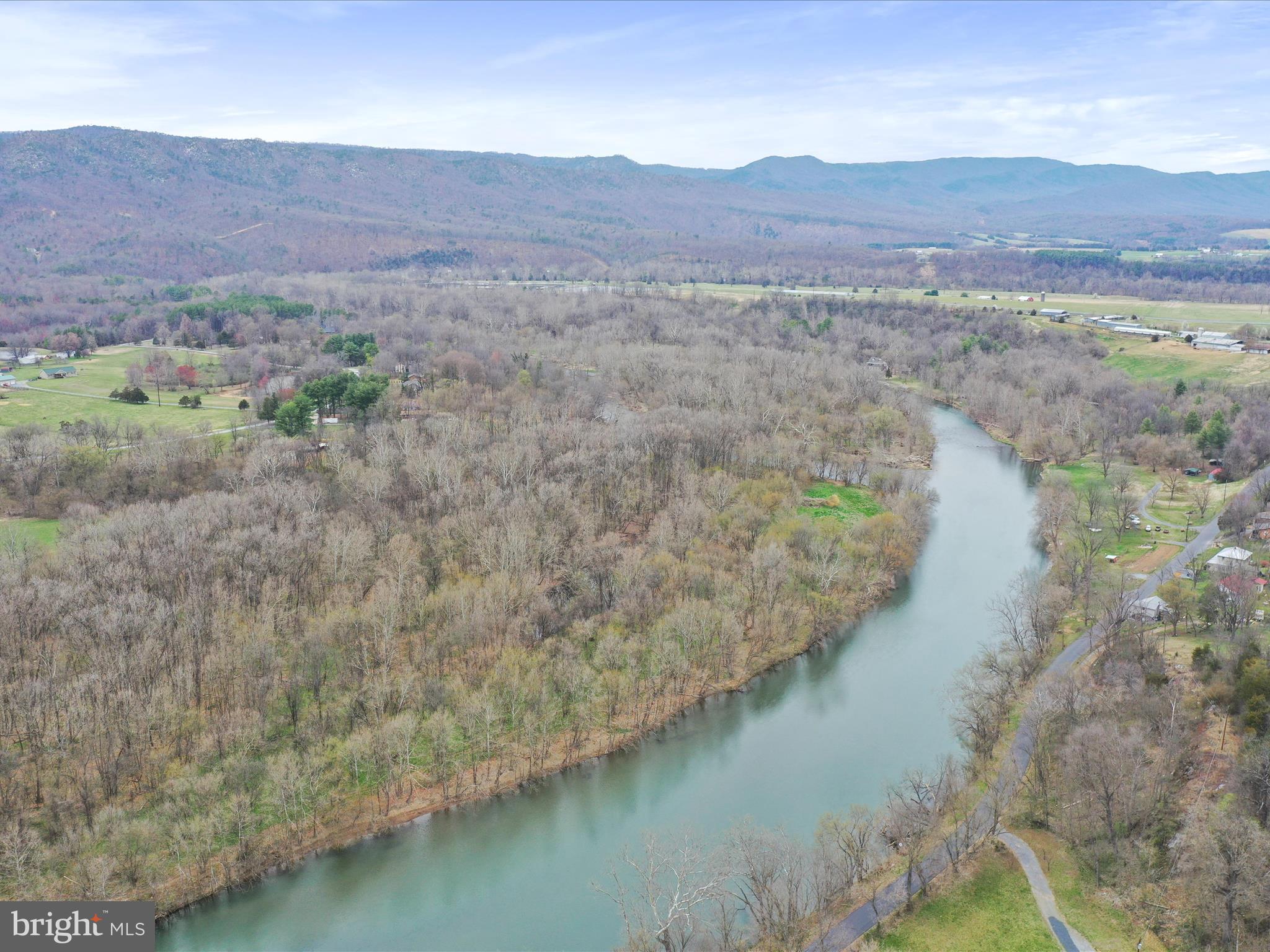 FOREST KNOLLS - Residential