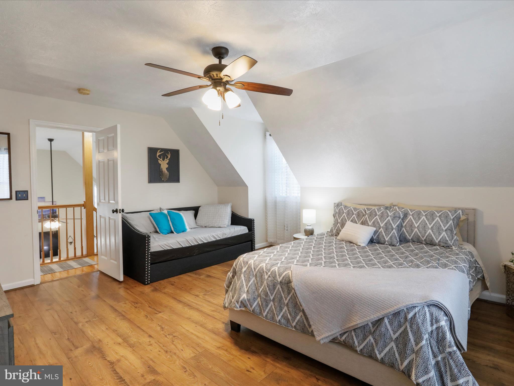 FOREST KNOLLS - Residential