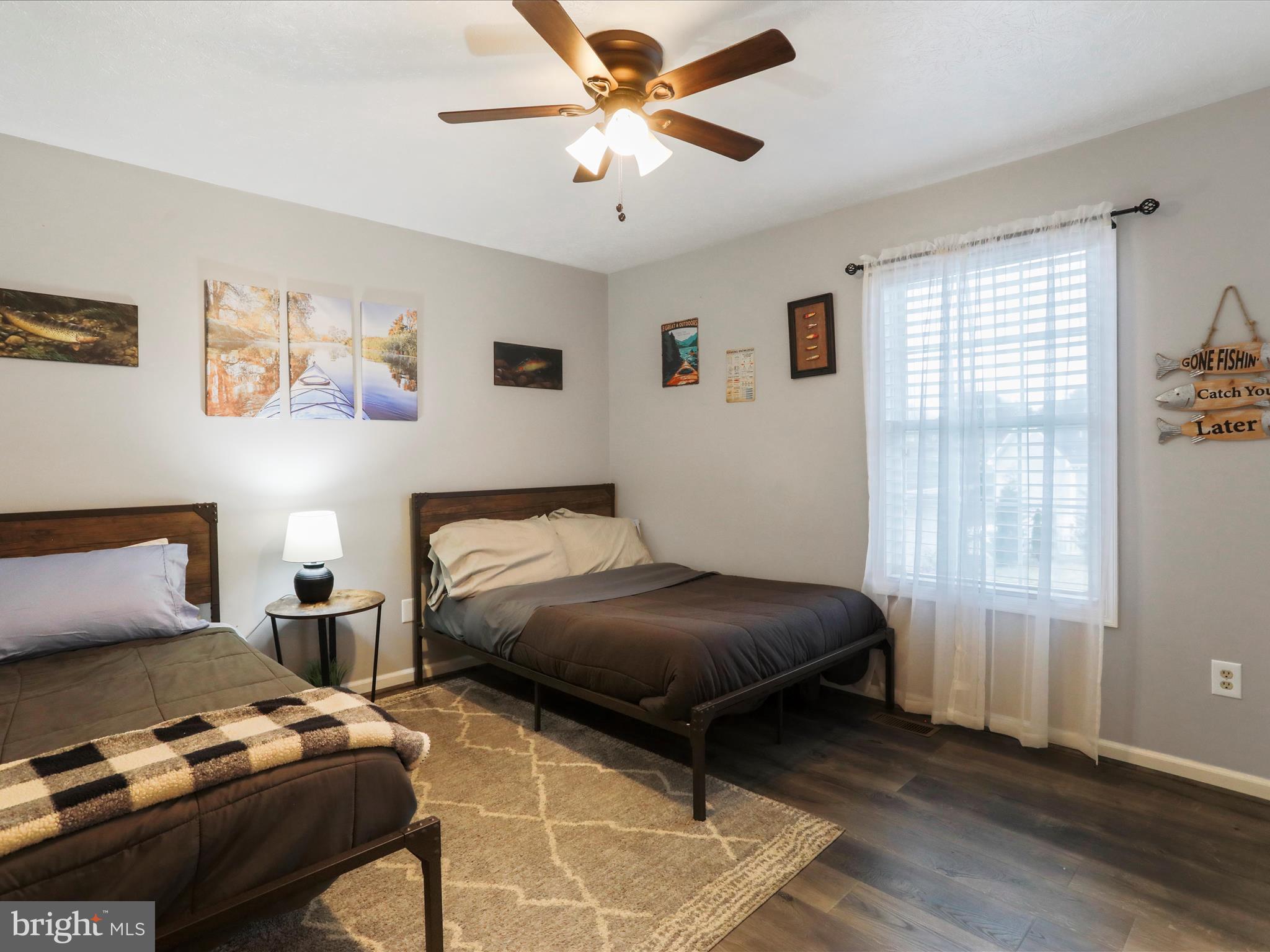 FOREST KNOLLS - Residential