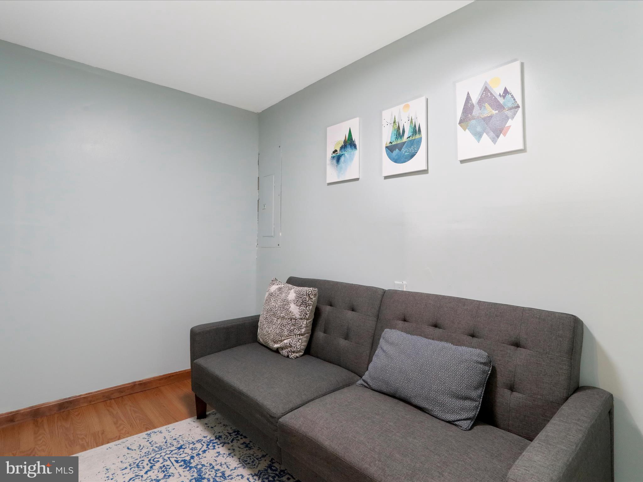 FOREST KNOLLS - Residential