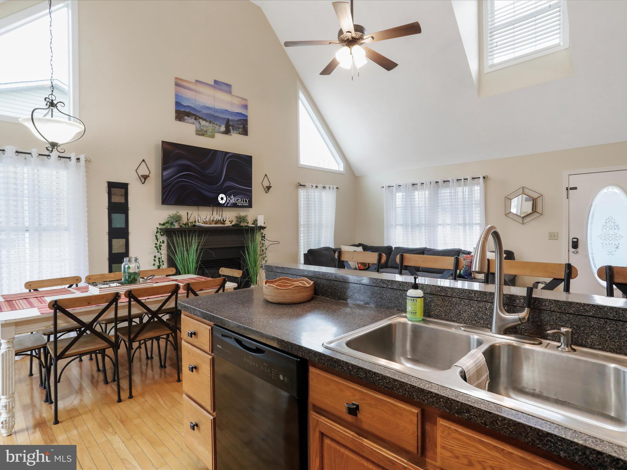 FOREST KNOLLS - Residential