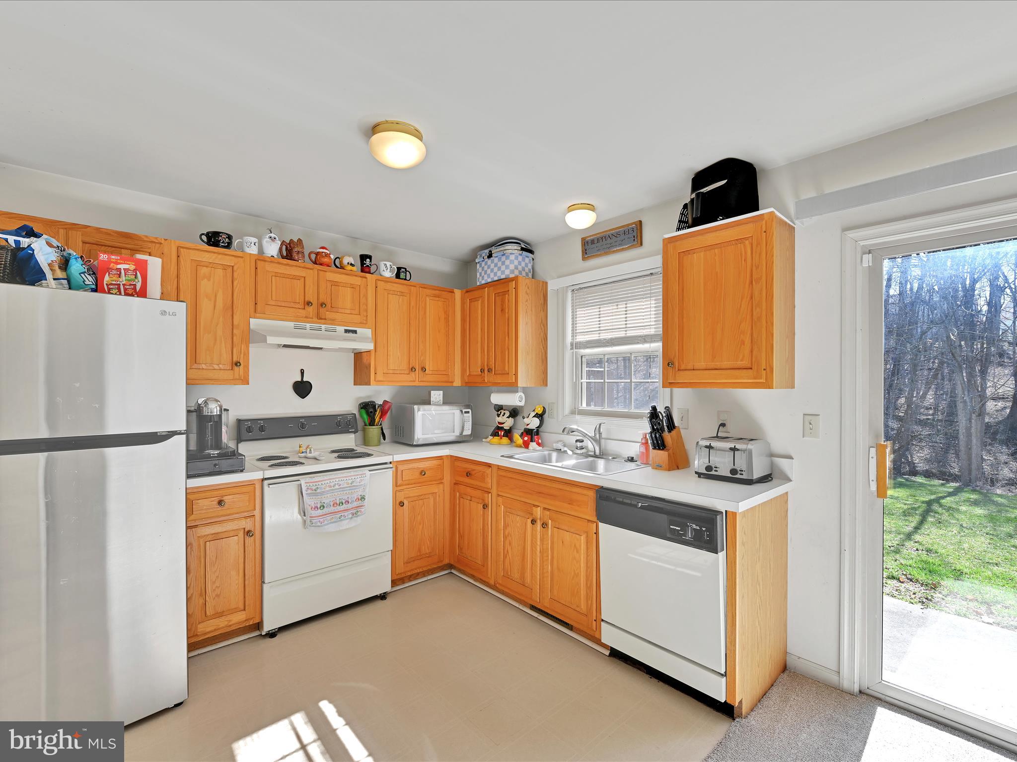 GABLE PARK WOODS - Residential