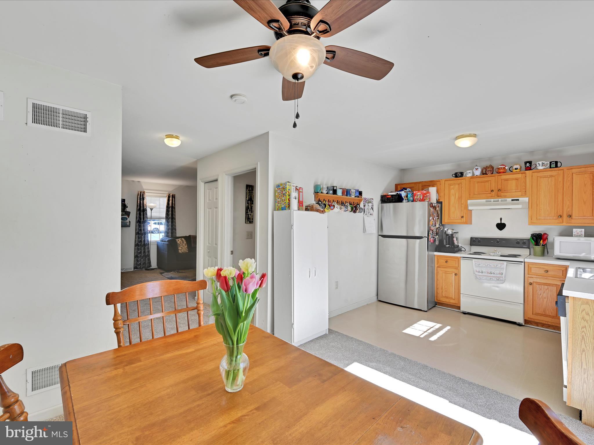 GABLE PARK WOODS - Residential