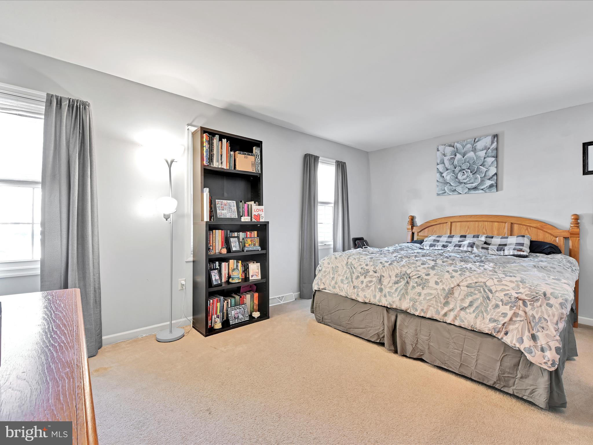 GABLE PARK WOODS - Residential