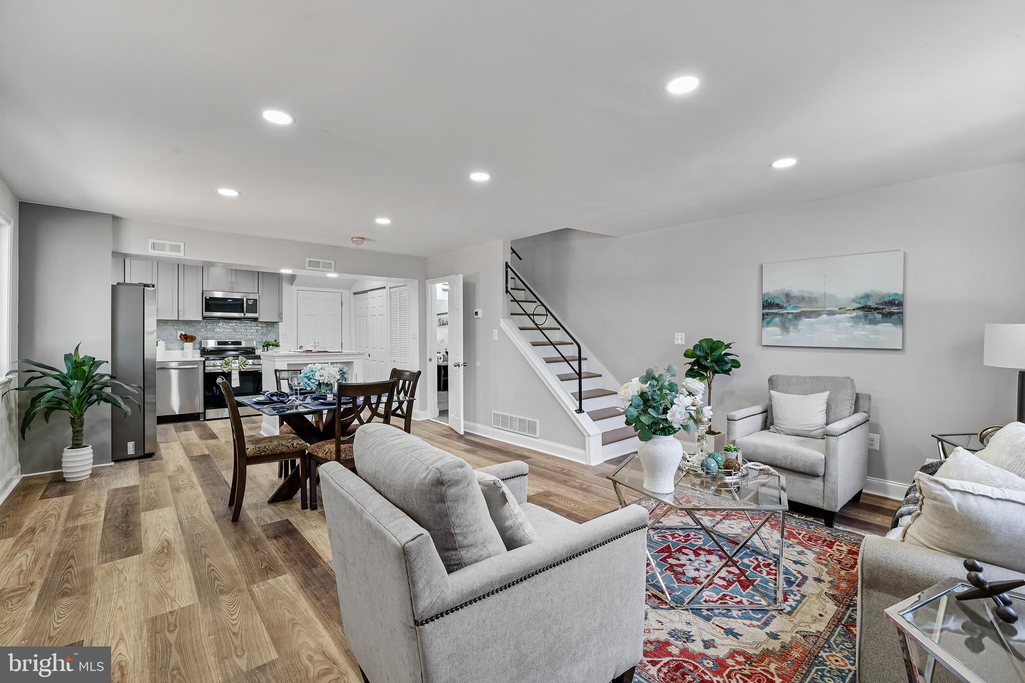 6011 LONGFELLOW STREET