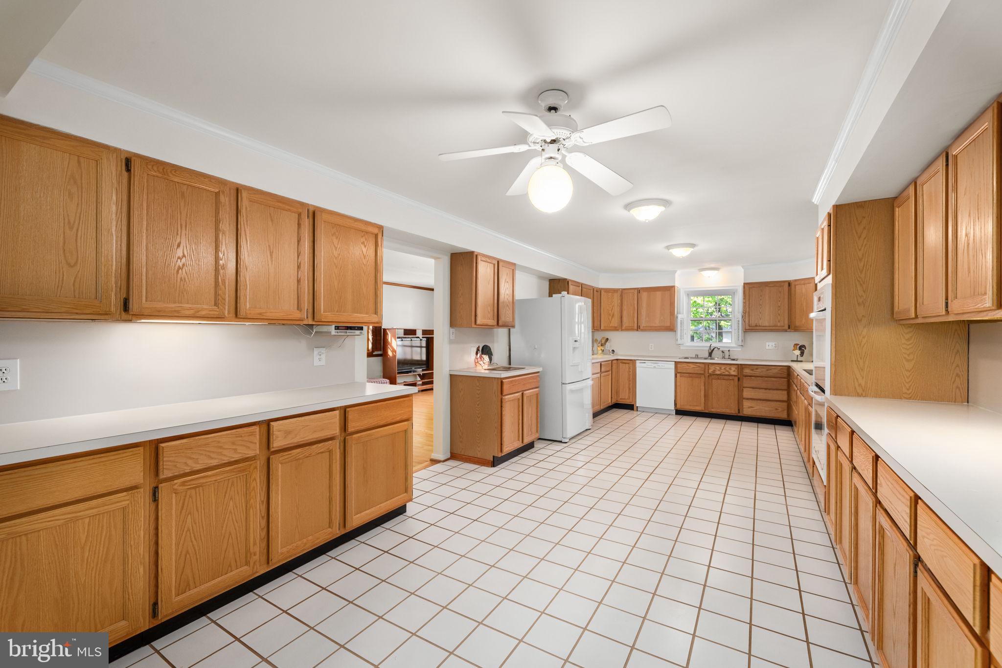 WEST SPRINGFIELD - Residential