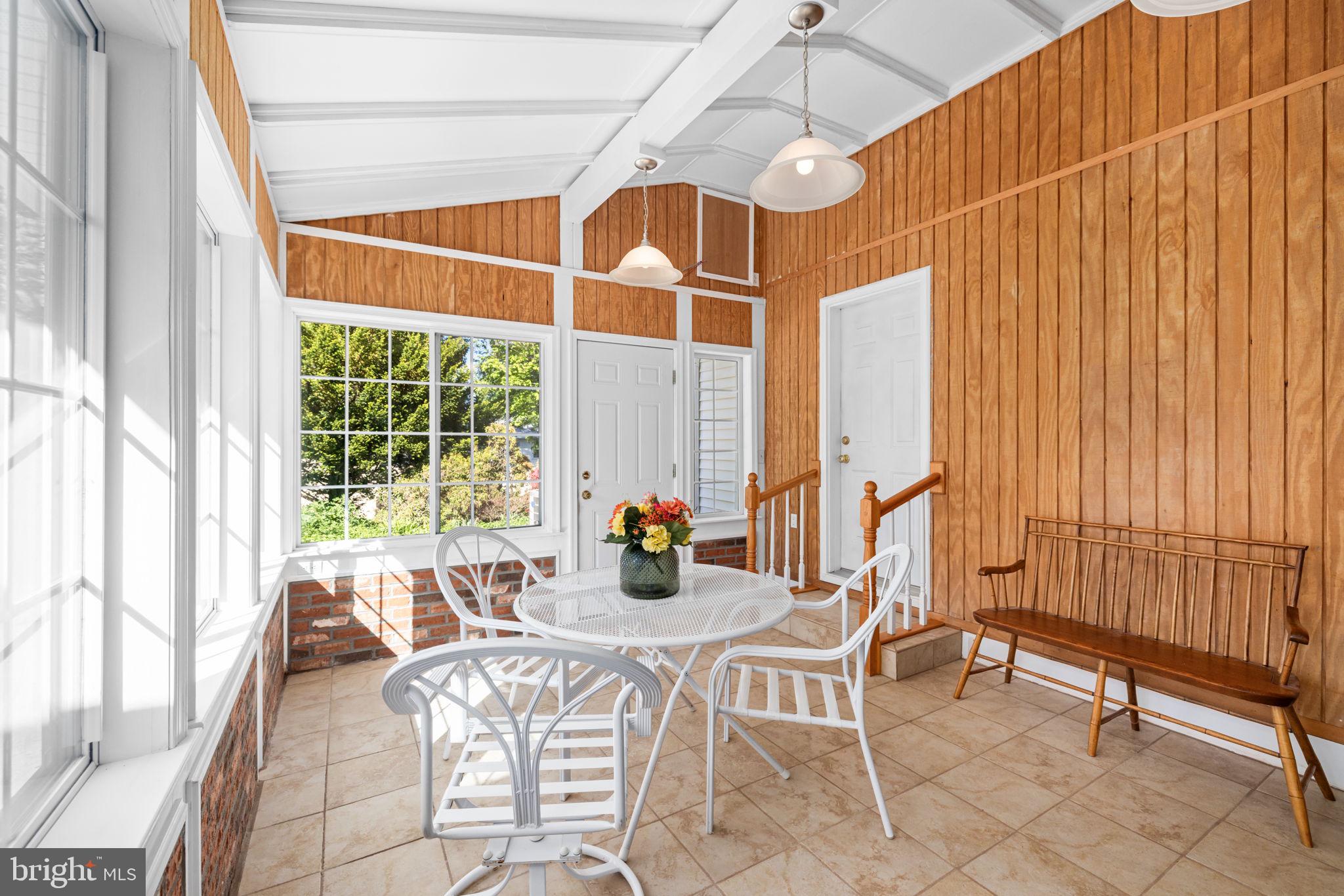 WEST SPRINGFIELD - Residential